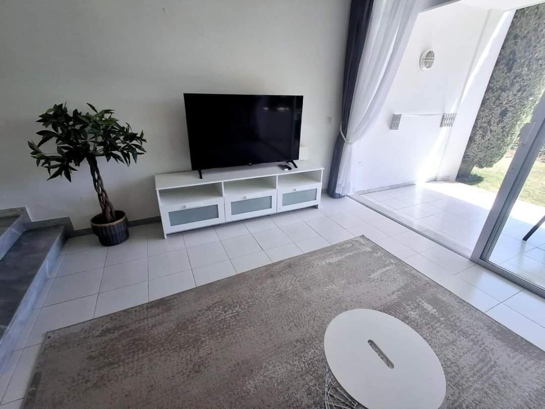 Rancho A 119 Apartment ลากาลาเดมิฮาส ภายนอก รูปภาพ